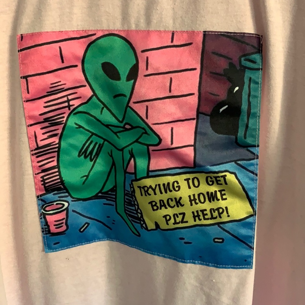 alien tee